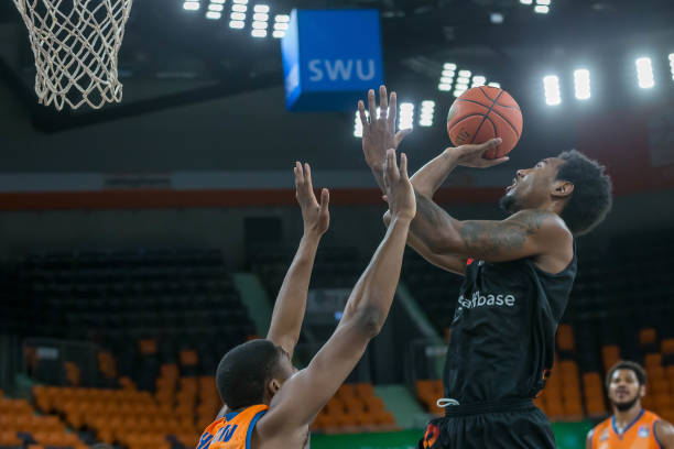 也让比赛的 也让比赛的