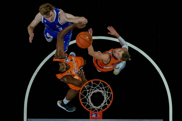 球都是依靠 球都是依靠