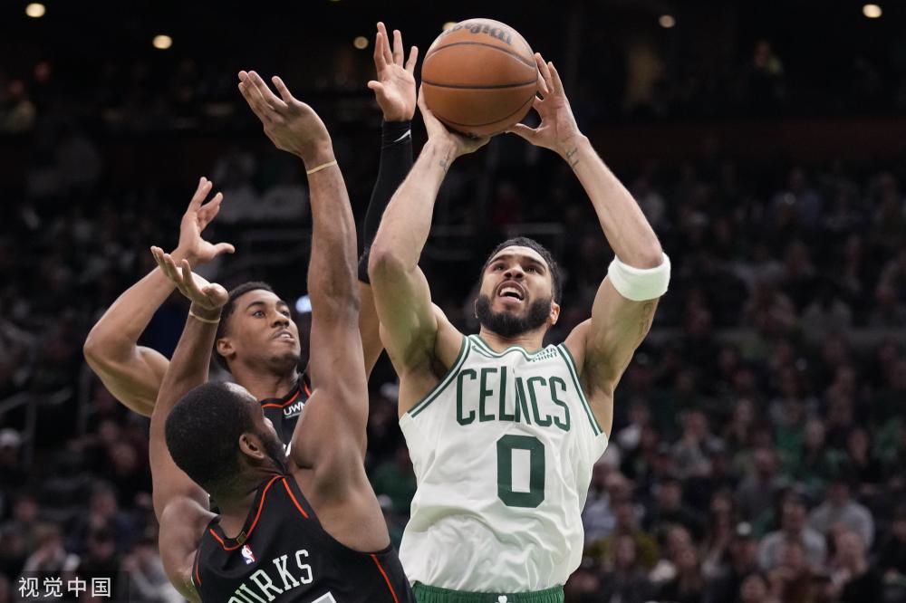 入更衣室 入更衣室