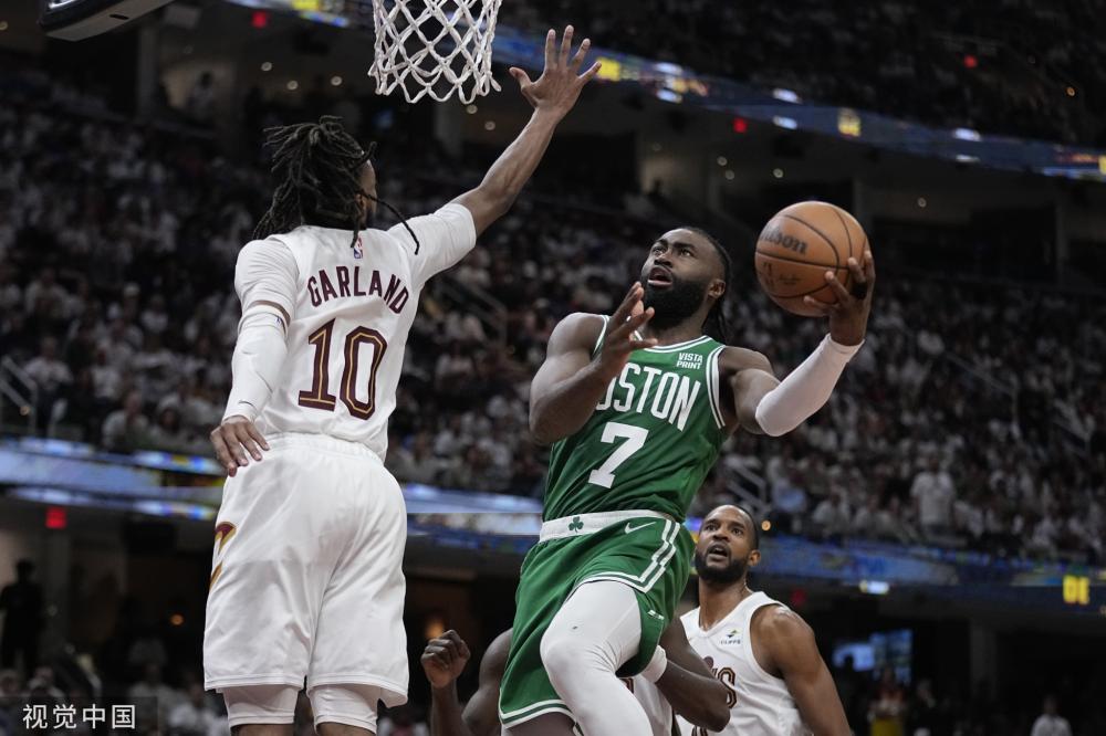 太阳饱受 太阳饱受